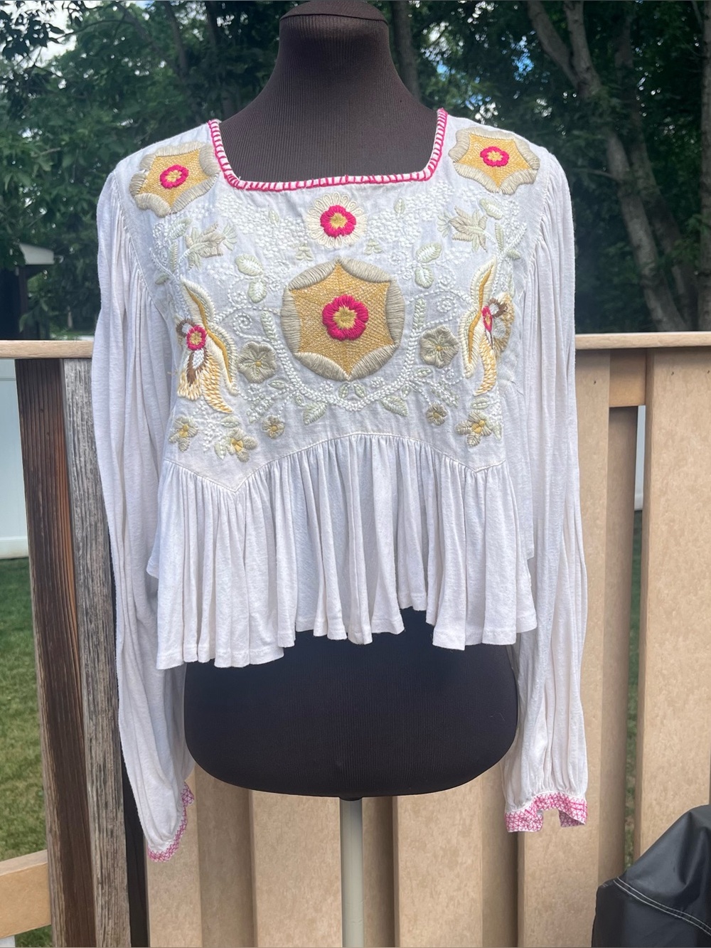 Free People Claudine Cropped Long Sleeve Embroidered Floral Top Size S *Flaws*